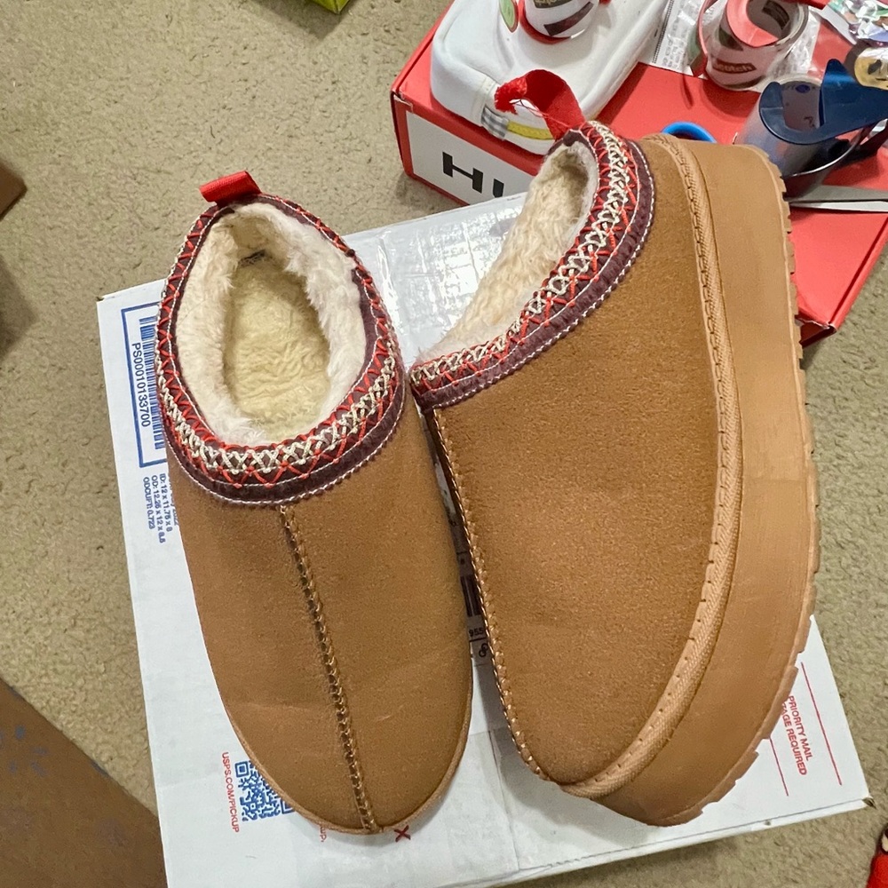 Woman’s Platform Slippers